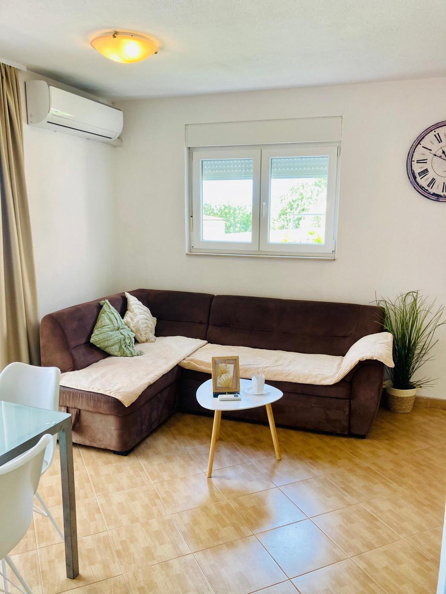 Apartments Jurakovic Живогошче Экстерьер фото
