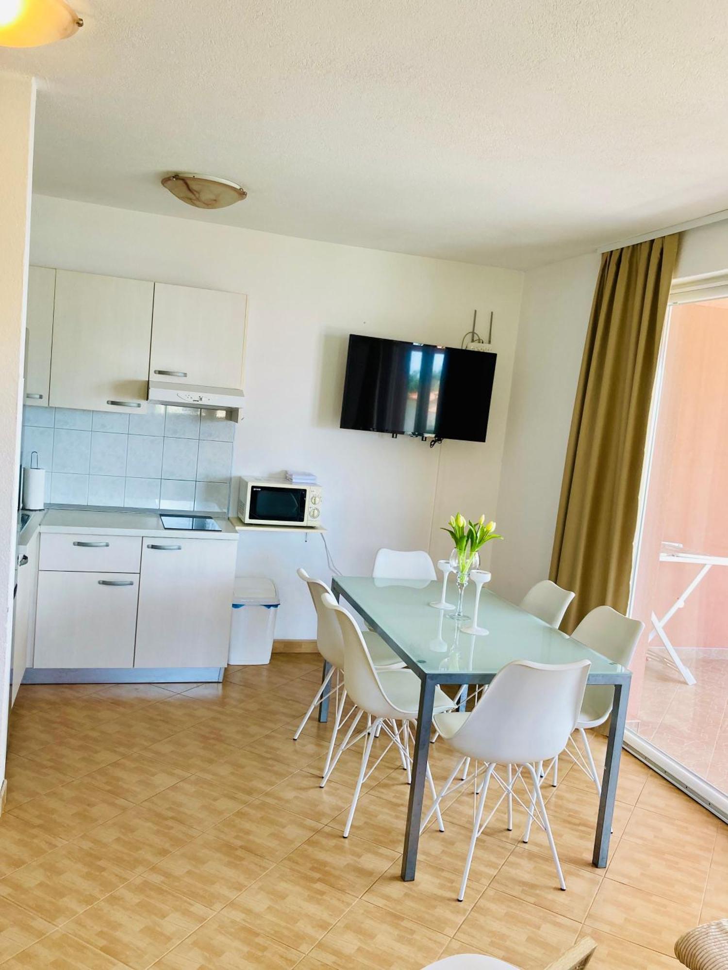 Apartments Jurakovic Живогошче Экстерьер фото