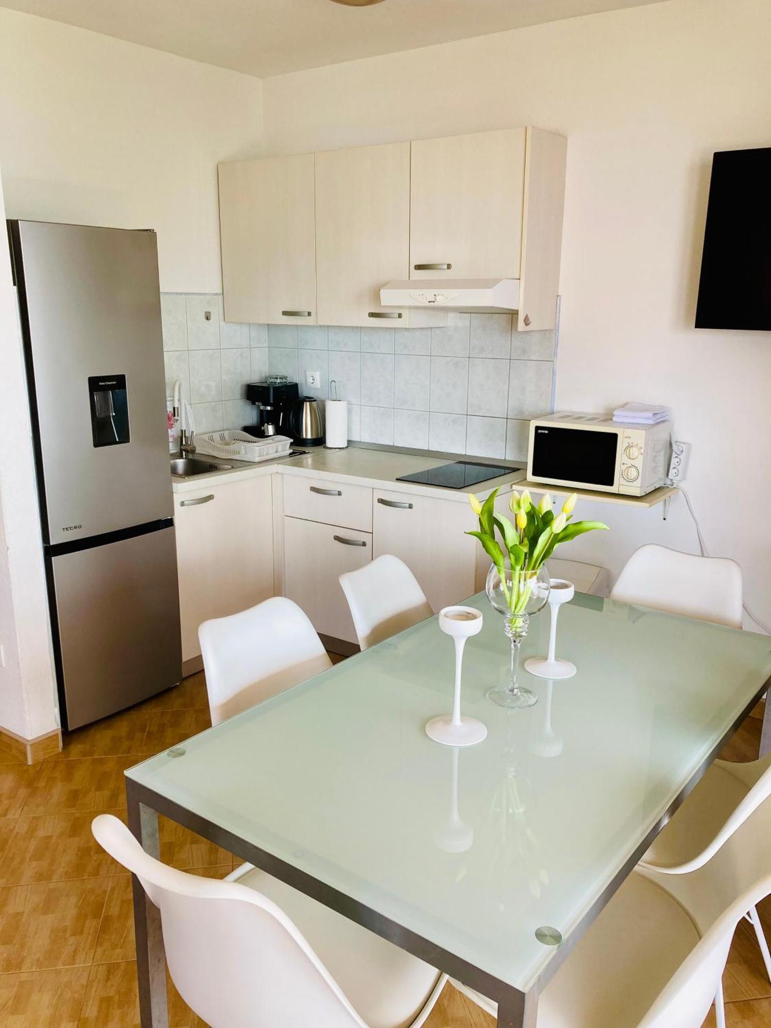 Apartments Jurakovic Живогошче Экстерьер фото
